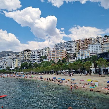Andi Apartment Sarandë Esterno foto