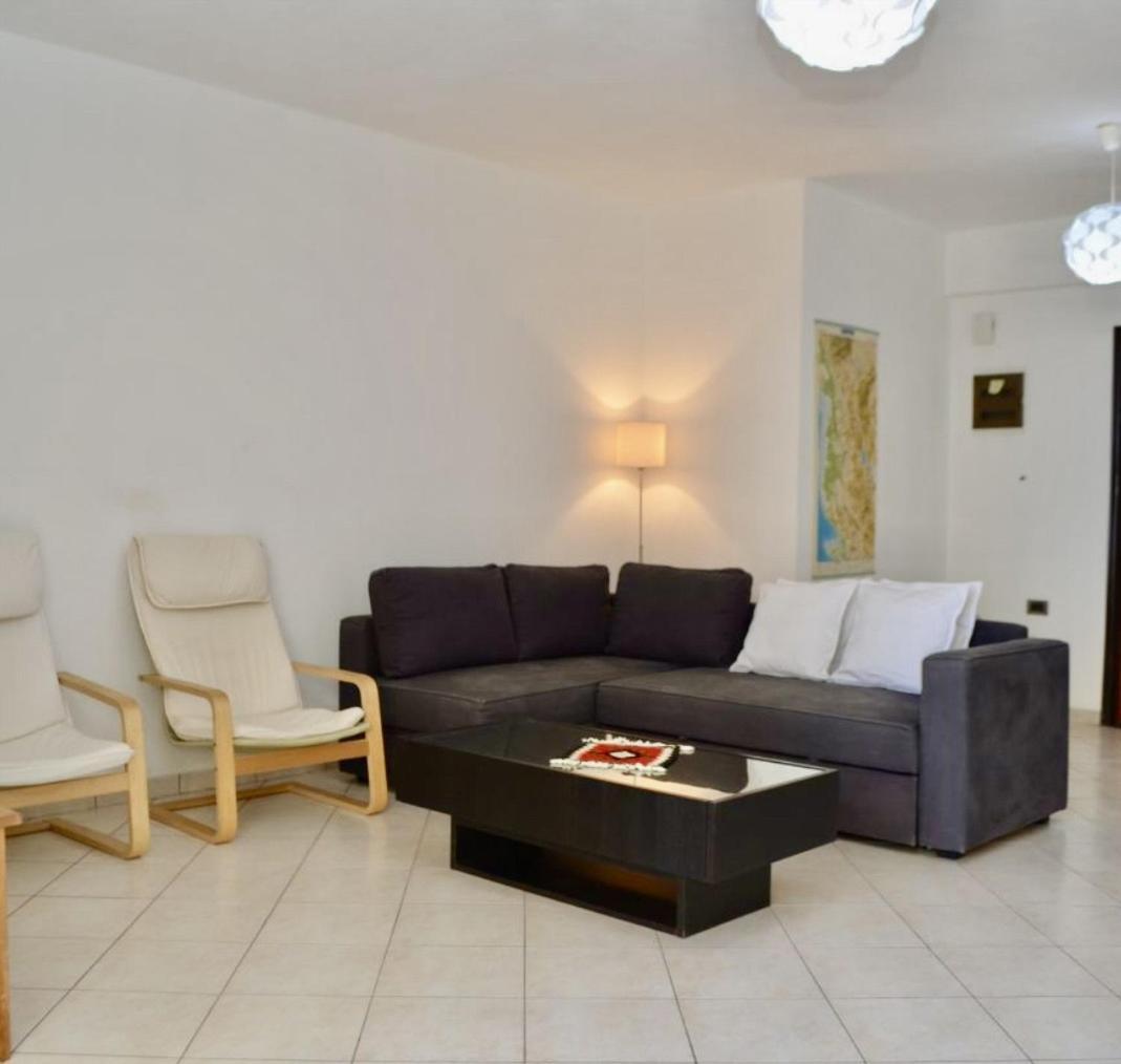 Andi Apartment Sarandë Esterno foto