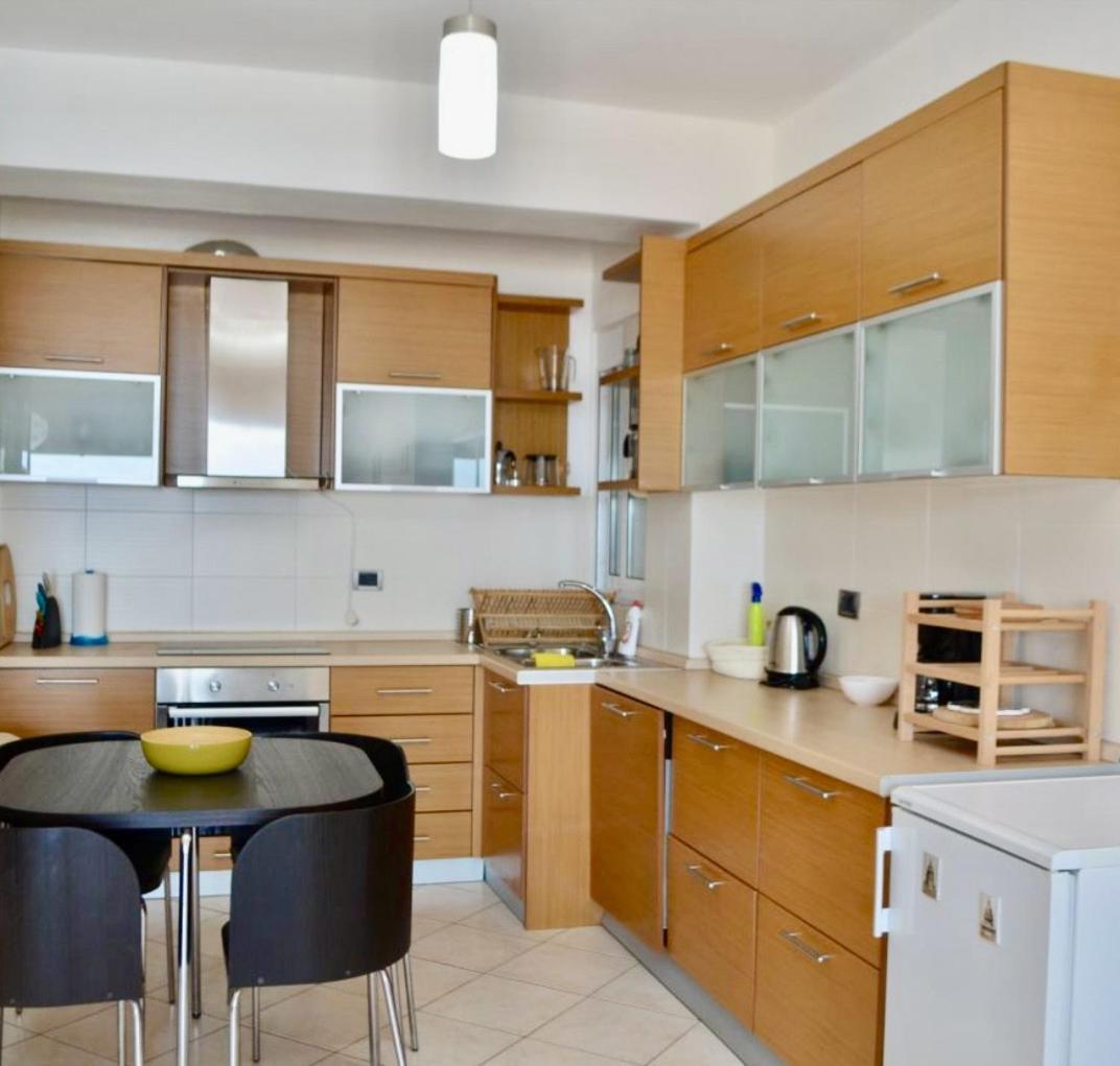 Andi Apartment Sarandë Esterno foto